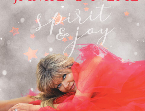 Jamie O’Neal Announces Debut Christmas Album, Spirit & Joy, Available Oct. 21